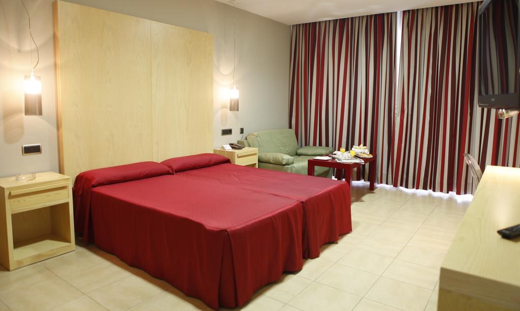 Hotel Adiafa 3*